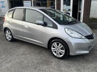 Begagnad Honda Jazz ES 99 HK (72 kW) 2013 Silver Halvkombi