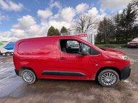 Used Citroën Berlingo 75 HP (55 kW) 2019 Red MPV
