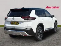 New Nissan X-Trail Tekna 163 HP (119 kW) 2026 Rl white with black metallic r SUV