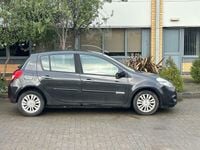 Used Renault Clio II 2011 Black Hatchback