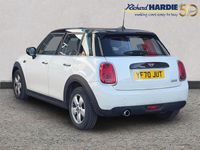 Used Mini Cooper Classic 134 HP (98 kW) 2020 White Hatchback