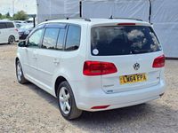 Used VW Touran SEL 140 HP (102 kW) 2014 White MPV
