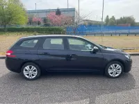 Used Peugeot 308 Active 130 HP (95 kW) 2015 Blue Estate