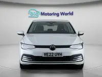 Usado VW Golf VIII Life 150 HP (110 kW) 2022 Branco Citadino