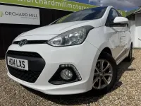 Used Hyundai i10 Premium 67 HP (49 kW) 2014 White Hatchback