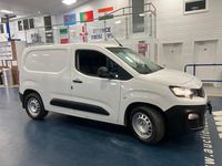 Used Peugeot Partner 75 HP (55 kW) 2019 White MPV