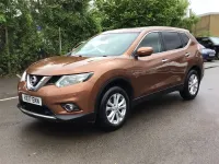 Używany Nissan X-Trail Acenta 177 KM (130 kW) 2017 Pomarańczowy SUV