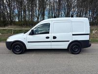 Used Vauxhall Combo 75 HP (55 kW) 2007 White MPV
