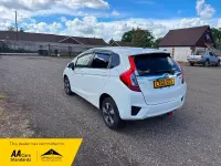 Used Honda Fit 137 HP (100 kW) 2016 White Hatchback