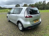 used Renault Scénic III 1.5 dCi Dynamique Nav 5dr