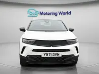 Second-hand Vauxhall Mokka SRi 130 CP (95 kW) 2022 Alb SUV
