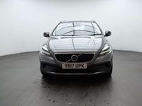 Usado Volvo V40 Pro 152 HP (111 kW) 2017 Cinzento Citadino