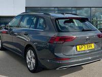 Begagnad VW Golf VIII Style 150 HK (110 kW) 2021 Grå