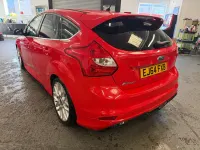 Used Ford Focus Zetec 125 HP (91 kW) 2014 Red Hatchback