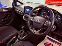 Used Ford Fiesta Zetec 70 HP (51 kW) 2018 Blue Hatchback