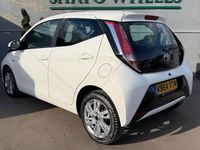 Used Toyota Aygo x-press 69 HP (50 kW) 2016 Hatchback