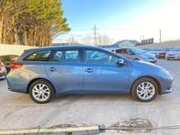 Used Toyota Auris 2016 Blue Estate