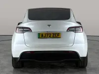 Used Tesla Model Y Standard Range 254 kW (346 HP) 2023 White SUV