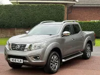 Used Nissan Navara Tekna 190 HP (139 kW) 2018 Grey Pickup