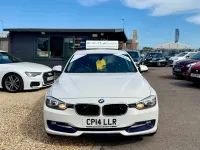 Begagnad BMW 318 Sport Line 2014 Vit Sedan