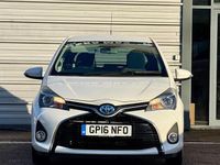 Used Toyota Yaris Hybrid 101 HP (74 kW) 2016 Hatchback