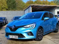Used Renault Clio Iconic 99 HP (72 kW) 2020 Blue Hatchback