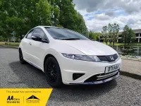 Used Honda Civic 98 HP (72 kW) 2011 White Hatchback