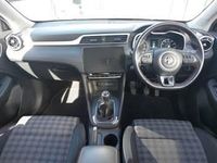 Used MG ZS Excite 106 HP (77 kW) 2022 Red SUV