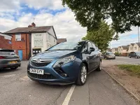 Usado Vauxhall Zafira SRi 140 CV (102 kW) 2015 Azul Monovolumen