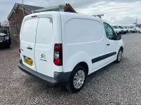 Used Citroën Berlingo 75 HP (55 kW) 2015 White MPV