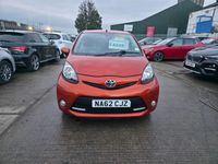 Begagnad Toyota Aygo 2012 Orange Halvkombi