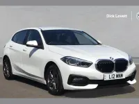 Used BMW 118 Comfort Edition 138 HP (101 kW) 2020 White Hatchback