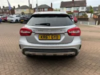 Käytetty Mercedes GLA220 AMG line 177 HP (130 kW) 2017 Hopea Katumaasturi