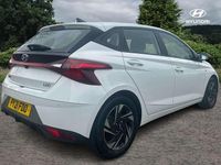 Used Hyundai i20 SE 100 HP (73 kW) 2021 White Hatchback