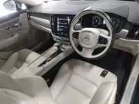 Used Volvo V90 Momentum 245 HP (180 kW) 2017 Black Estate