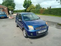 Used Ford Fusion Zetec 101 HP (74 kW) 2009 Blue Hatchback
