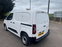 Used Vauxhall Combo Edition 100 HP (73 kW) 2021 White MPV