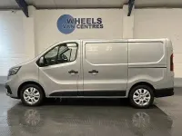 Używany Renault Trafic 2023 Szary Minivan