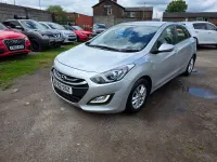 Begagnad Hyundai i30 Active 2012 Silver Halvkombi