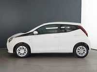 Used Toyota Aygo X-play 72 HP (52 kW) 2019 White Hatchback