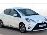 Used Toyota Yaris 101 HP (74 kW) 2018 White Hatchback
