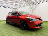 Usado Renault Clio IV Play 75 HP (55 kW) 2016 Vermelho Citadino