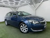 Used Vauxhall Insignia 136 HP (100 kW) 2015 Blue Estate