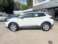 Used Vauxhall Grandland X S 130 HP (95 kW) 2018 White SUV