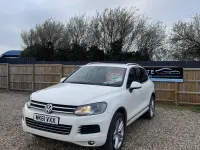 Used VW Touareg SE 245 HP (180 kW) 2011 White SUV