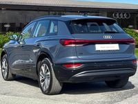 Usado Audi e-tron Sport 225 kW (306 CV) 2025 Azul SUV