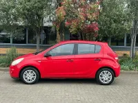 Käytetty Hyundai i20 Classic 77 HP (56 kW) 2010 Punainen Viistoperä