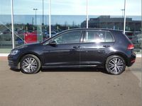 Used VW Golf VII SE 123 HP (90 kW) 2018 Black Hatchback