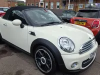 Usado Mini Cooper Cabriolet 122 HP (89 kW) 2013 Branco Cabrios