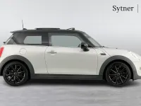 Usado Mini Cooper D Hatch 114 HP (83 kW) 2017 Prateado Citadino